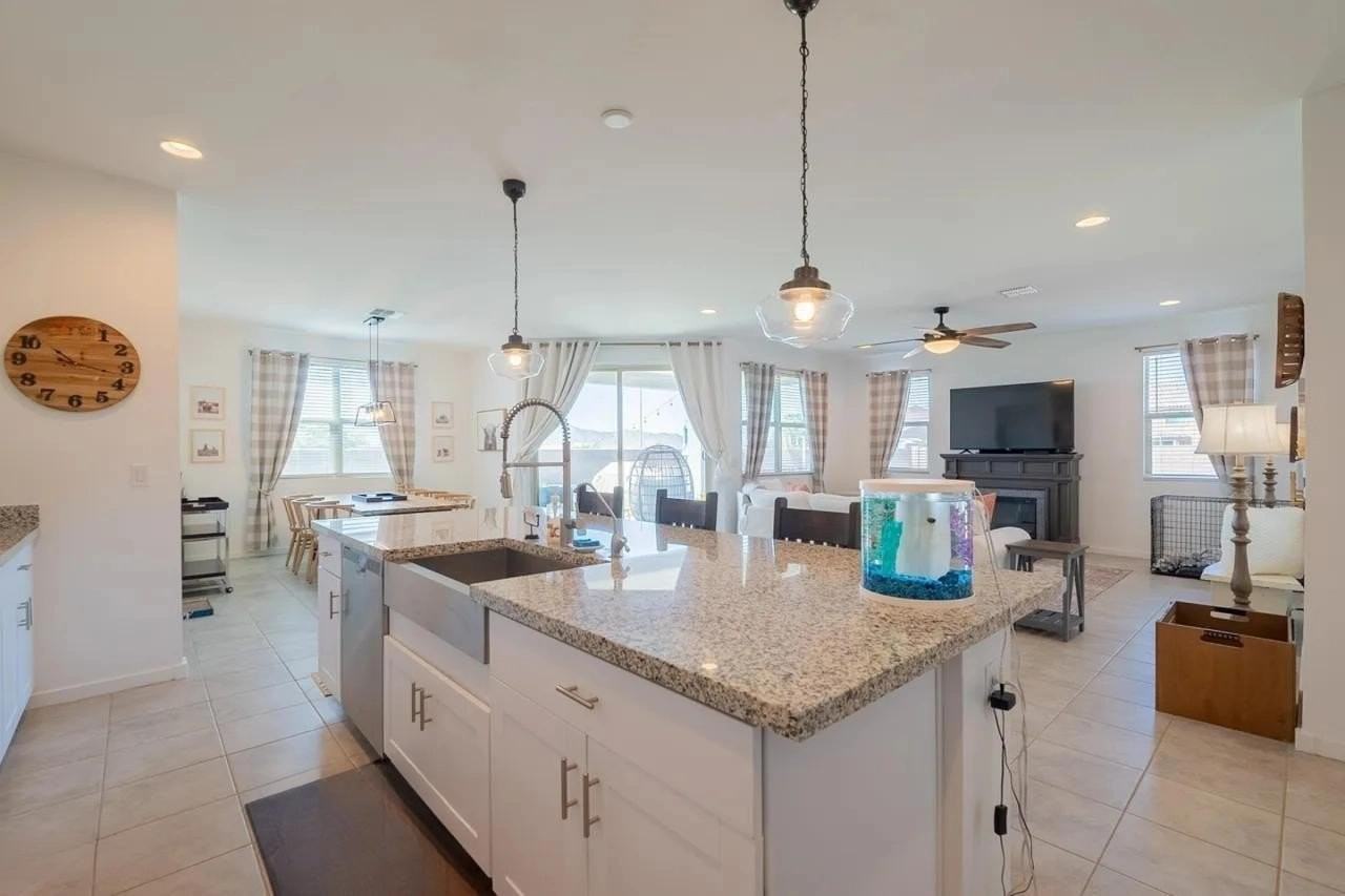 2639 E Alida Trl - Photo 2 of 29