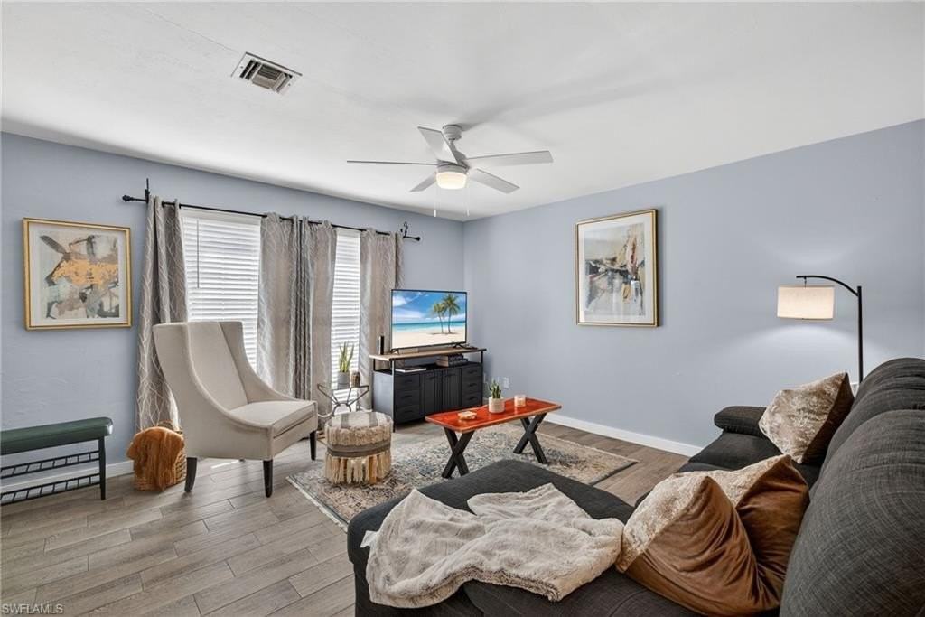 3372 Alouette Cir Apt 1 - Photo 4 of 25