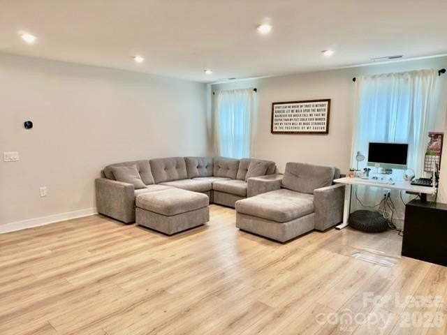 505 Grandiflora Ave - Photo 7 of 16