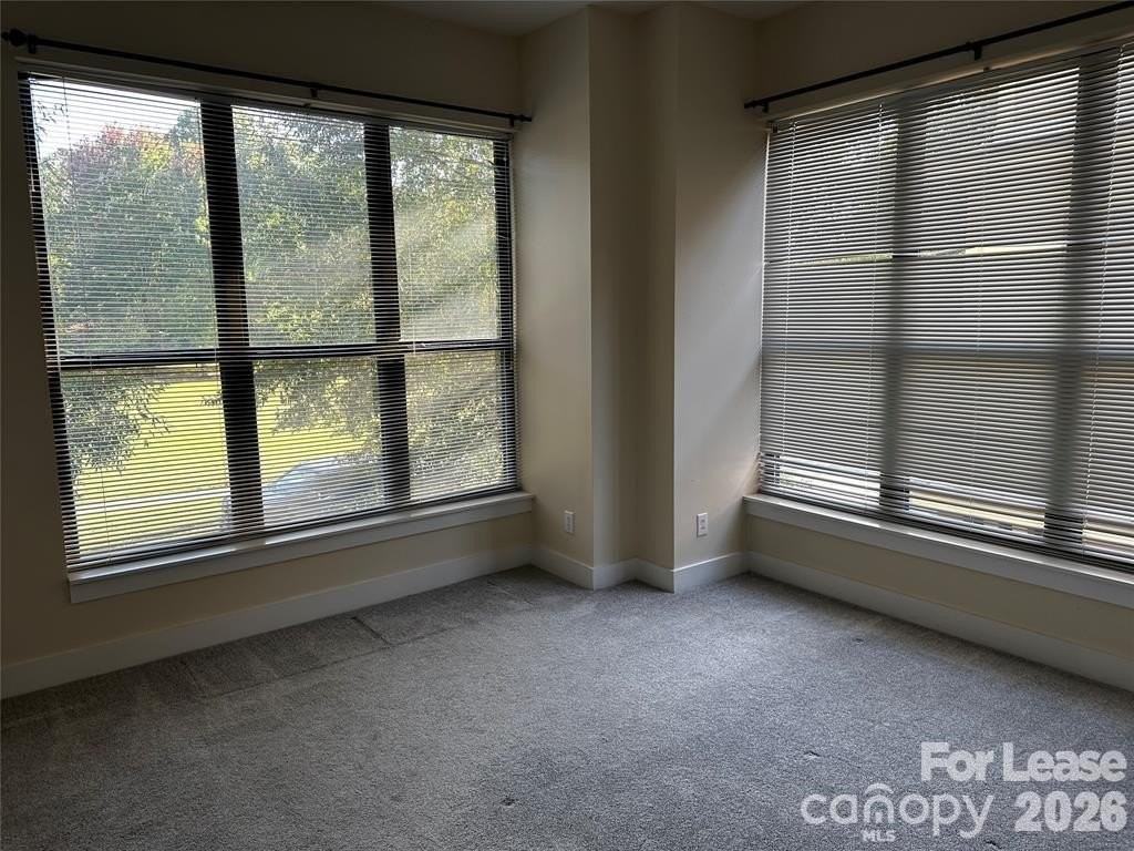 3435 Spencer St - Photo 5 of 7