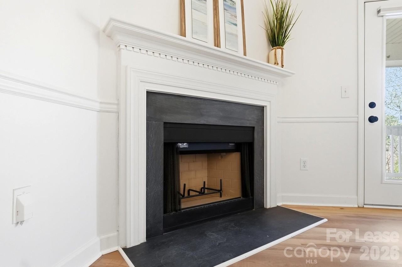 17122 Red Feather Dr - Photo 4 of 25