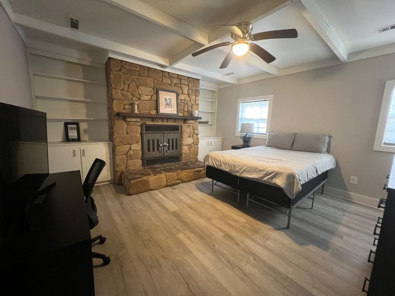 747 Harbor View Rd - Photo 5 of 16