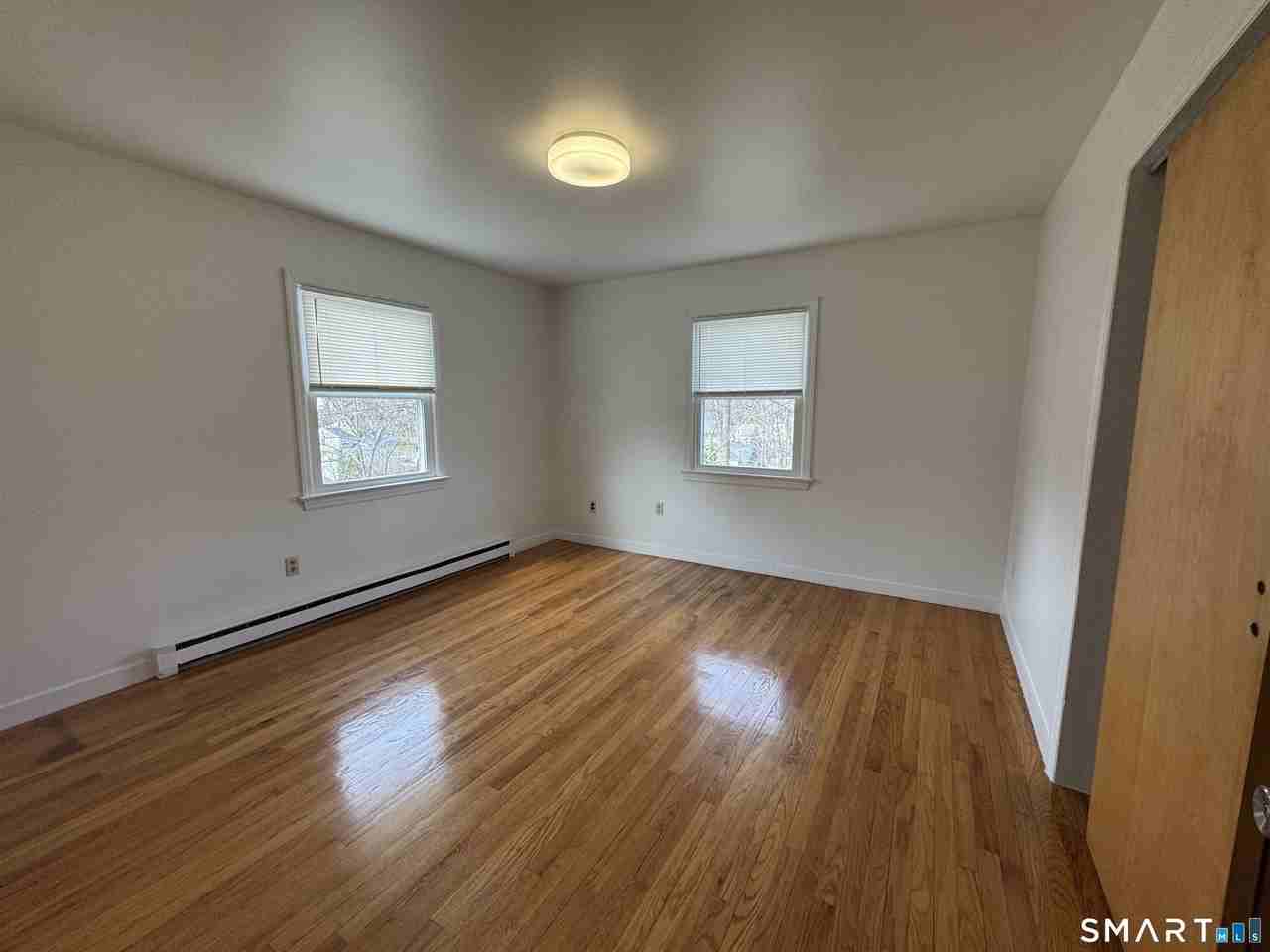 43 Brooklawn Ave - Photo 3 of 28