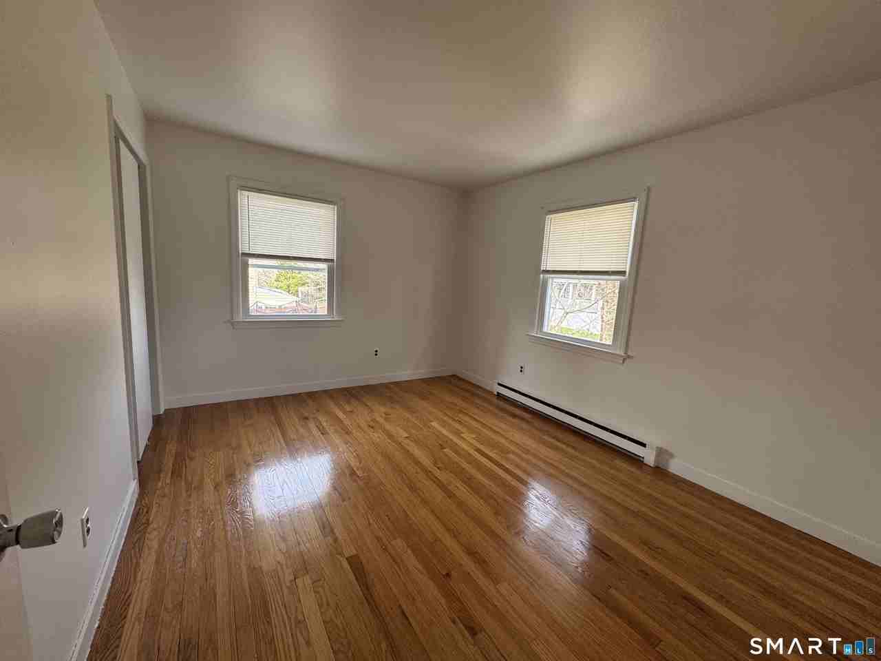 43 Brooklawn Ave - Photo 4 of 28