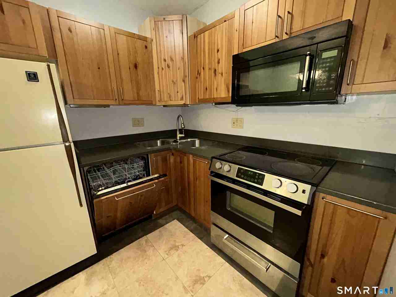 26 Balance Rock Rd Apt 5 #Apt 5