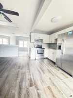 featured image of 33 Pond St