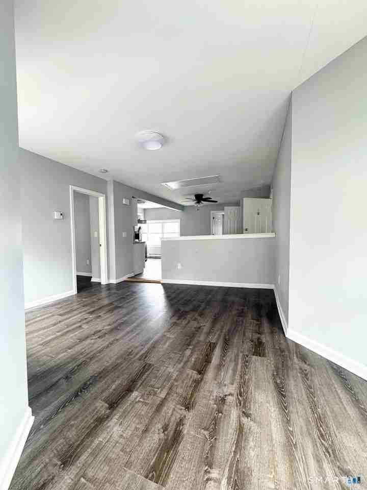 33 Pond St - Photo 3 of 8