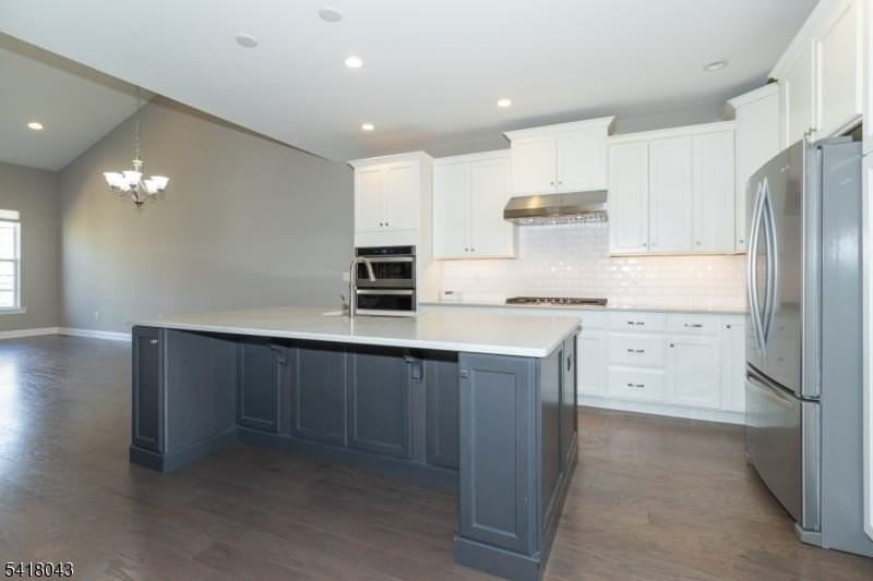 76 Van Cleef Dr - Photo 6 of 30