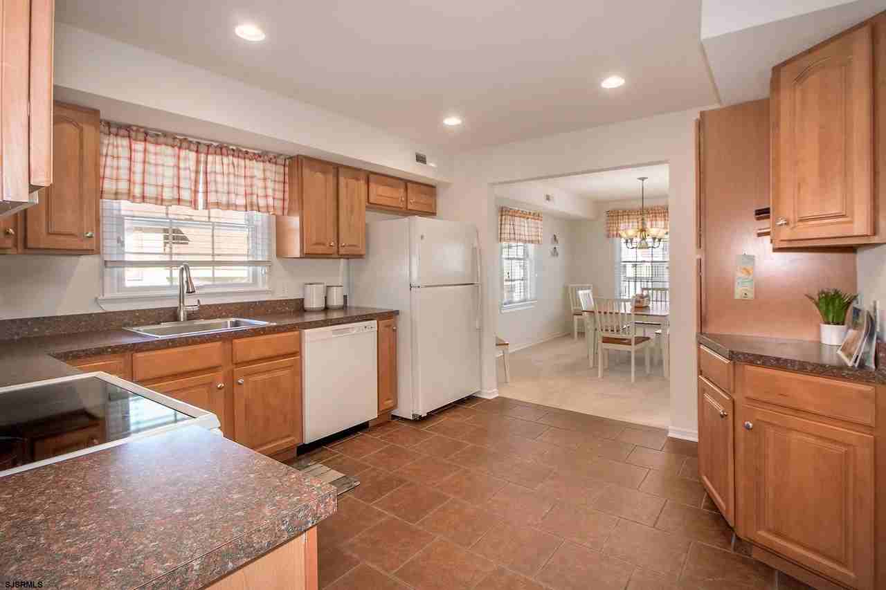 18 N Adams Ave - Photo 7 of 23