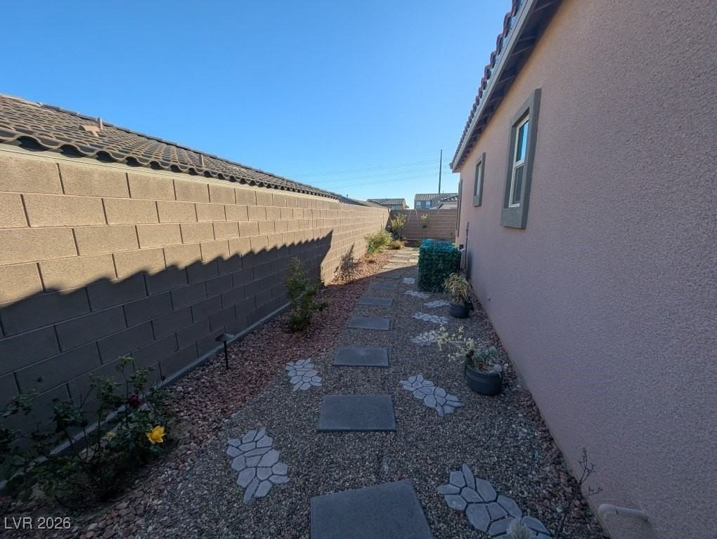 11531 Great Bahama Way - Photo 4 of 32