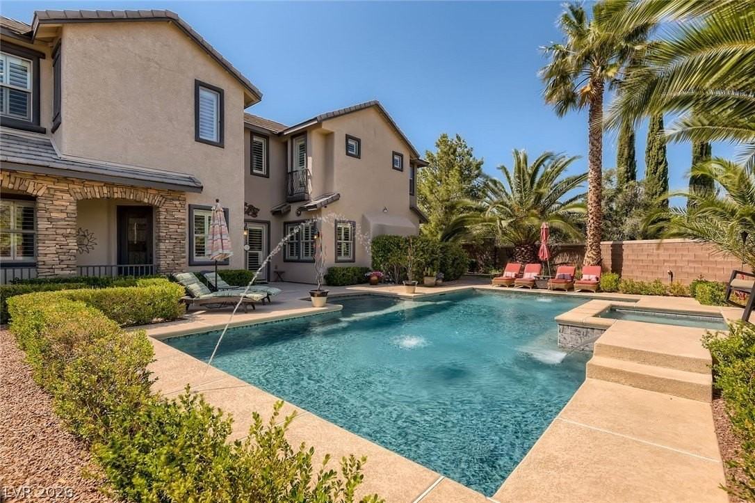 1041 Baronet Dr - Photo 3 of 50