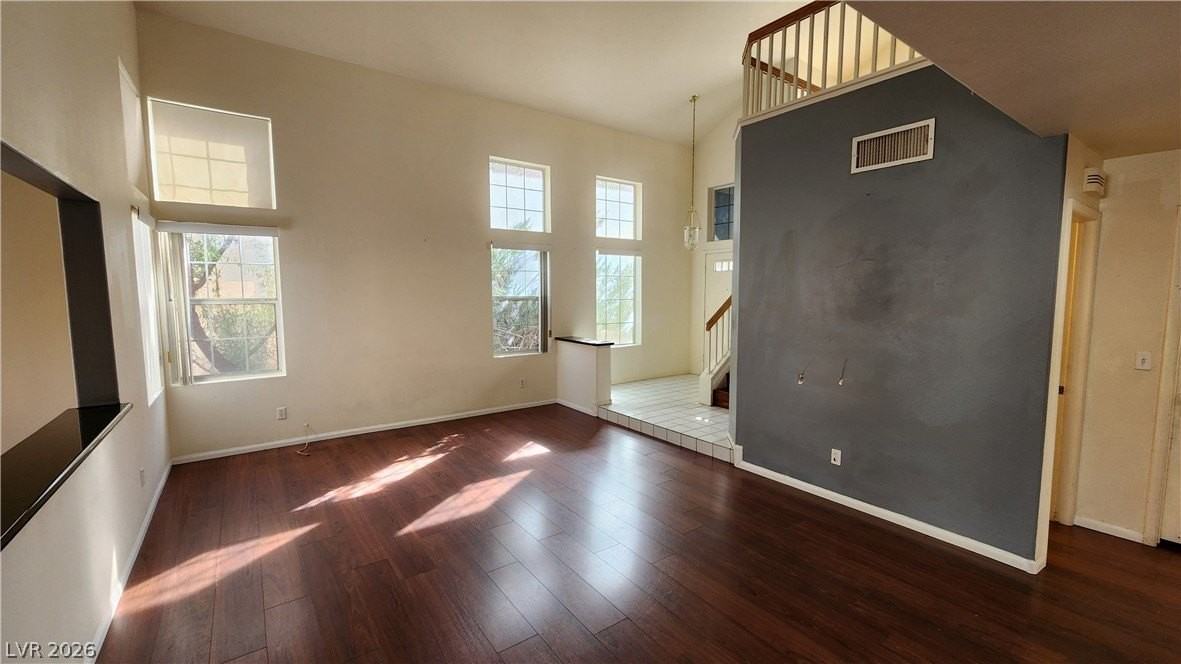 332 Cavalla St - Photo 4 of 36