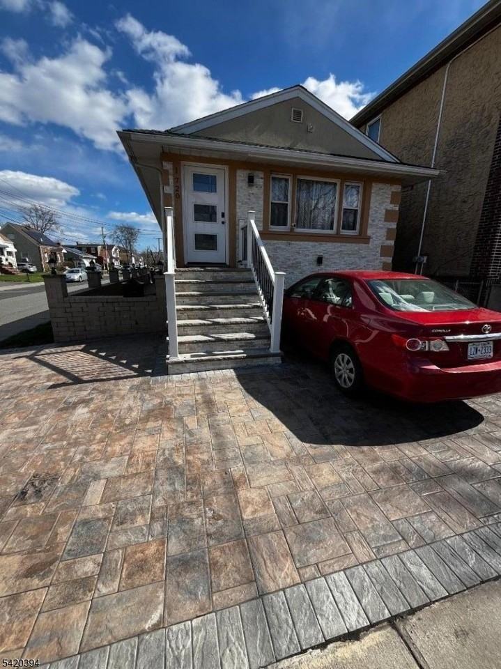 1720 Grier Ave - Photo 2 of 18