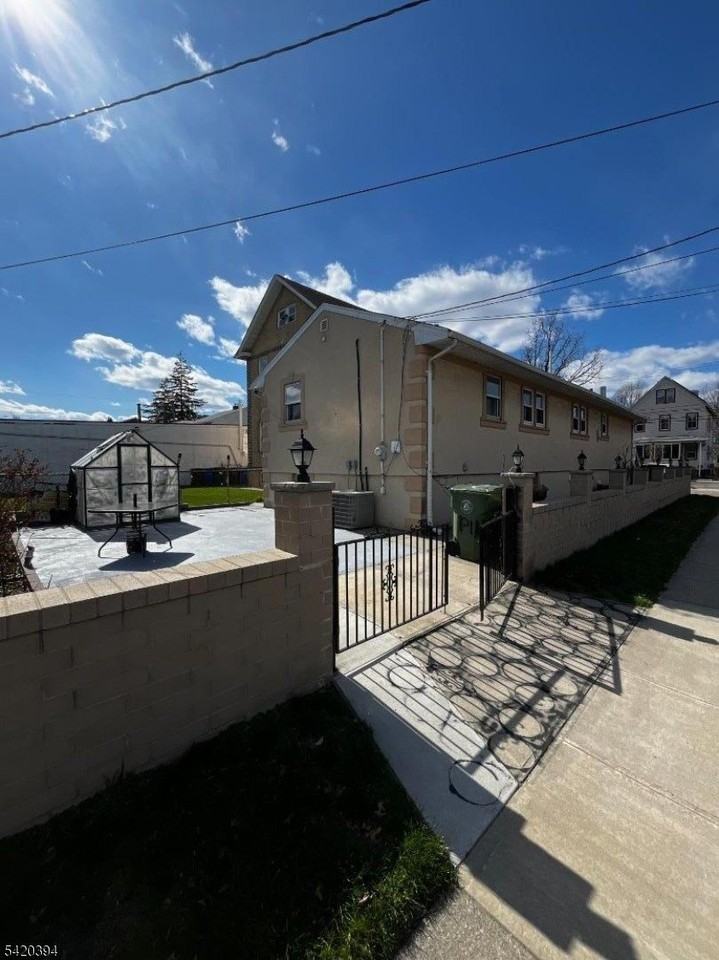 1720 Grier Ave - Photo 4 of 18