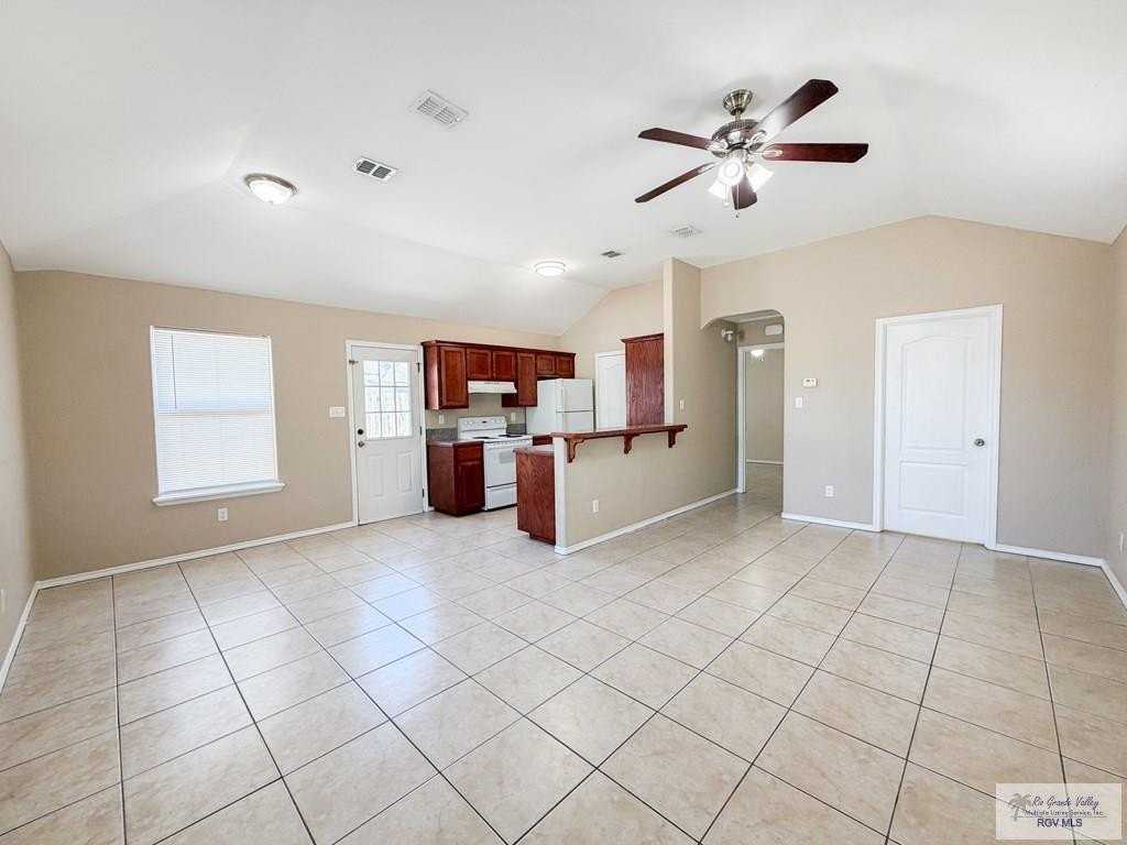 3406 S Arroyo Park Ln Apt 1 - Photo 3 of 10