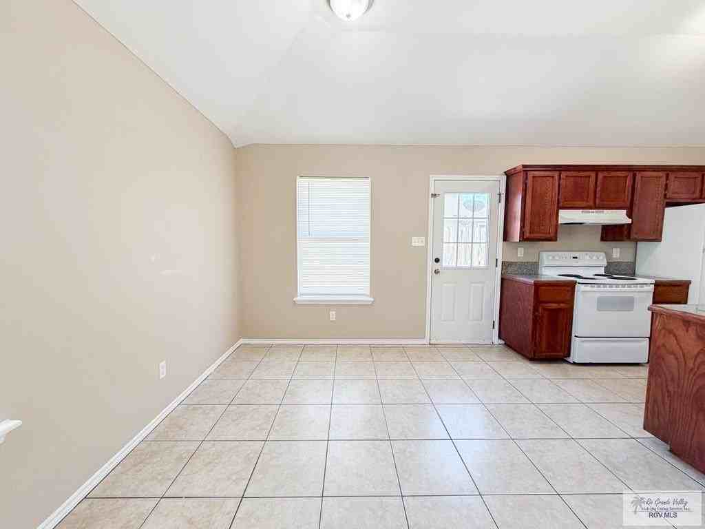 3406 S Arroyo Park Ln Apt 1 - Photo 5 of 10