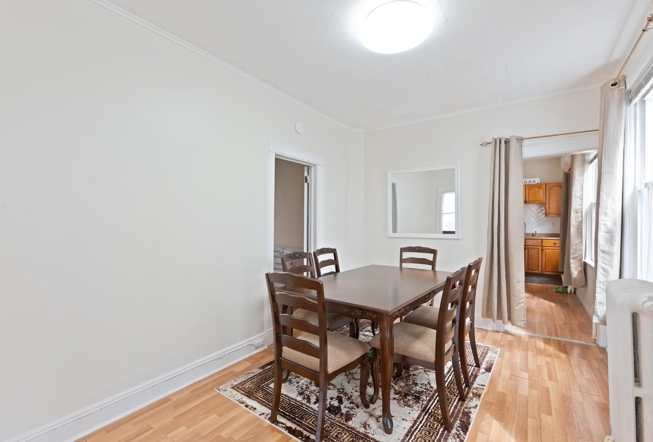 9 W 15th St #1 - Photo 6 of 29