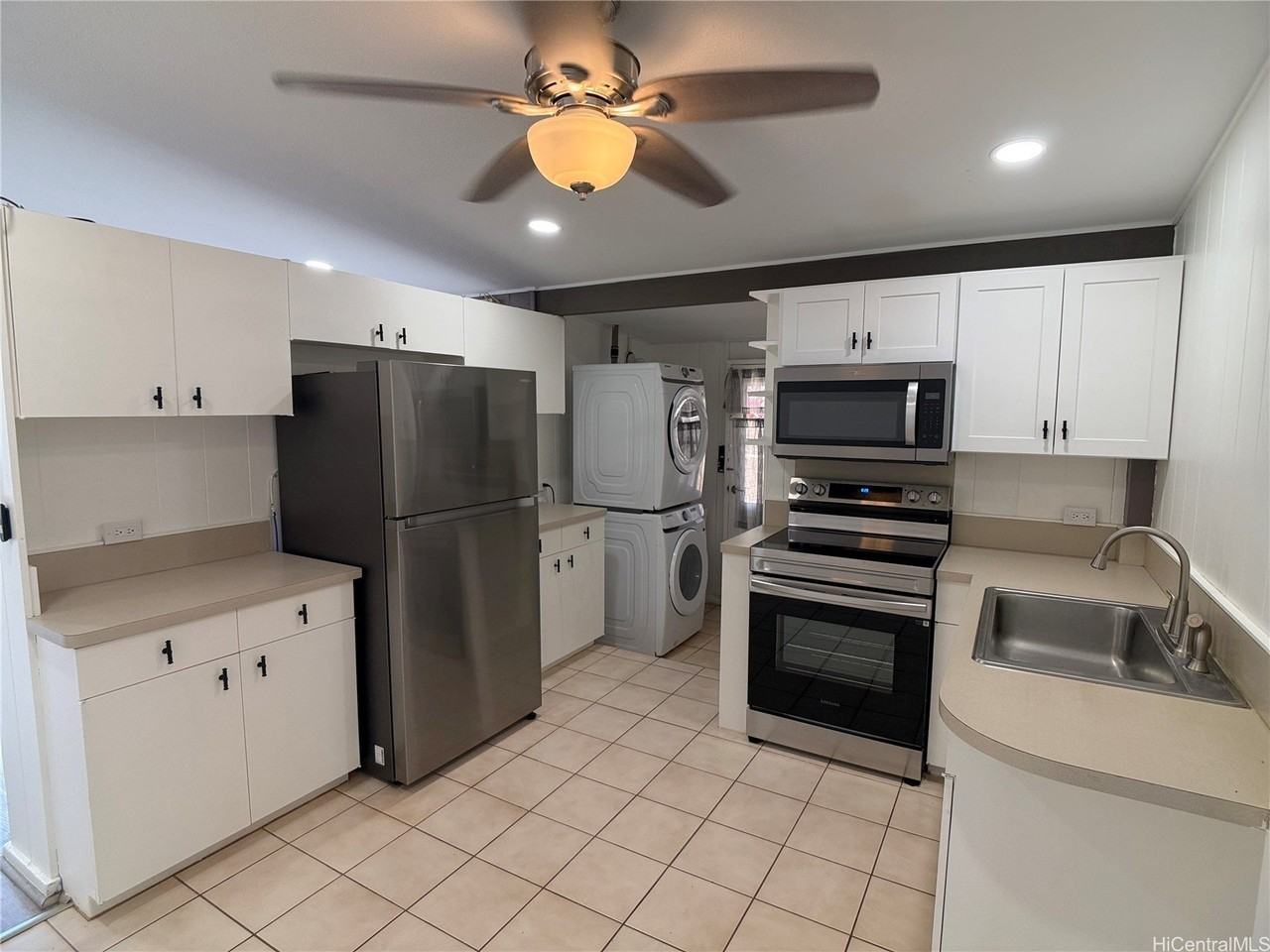 91-1058 Hanaloa St - Photo 4 of 16