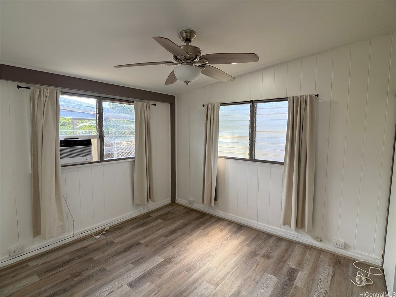 91-1058 Hanaloa St - Photo 5 of 16