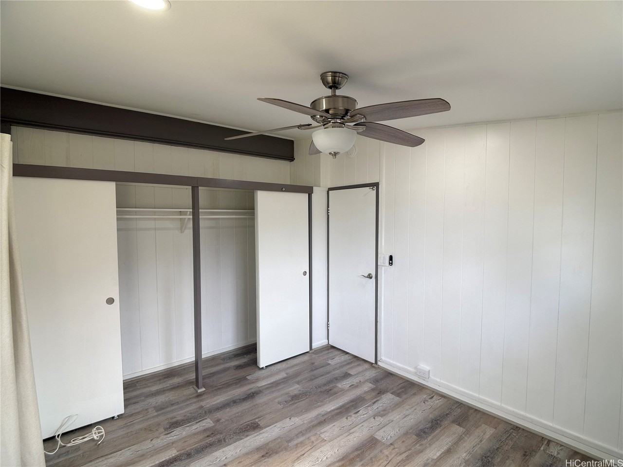 91-1058 Hanaloa St - Photo 6 of 16