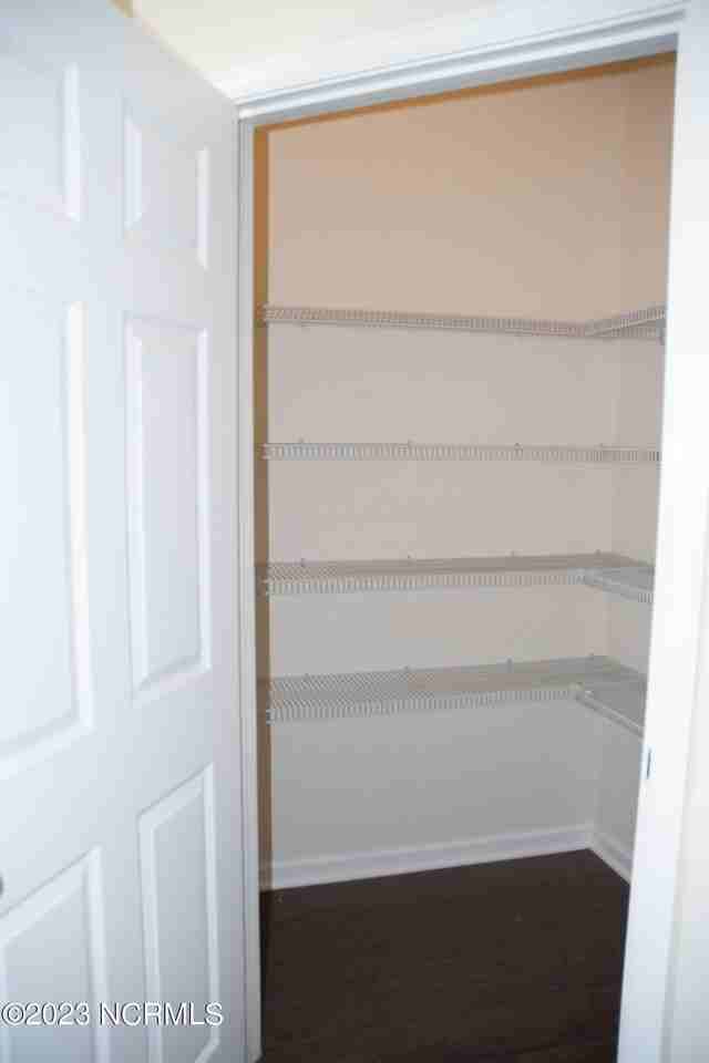 3085 Crescent Lake Dr - Photo 3 of 12