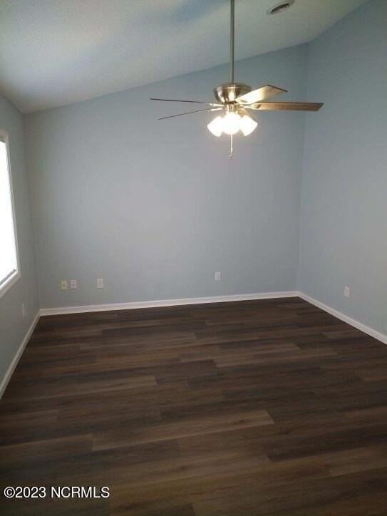 110 Mimosa Ln - Photo 4 of 23