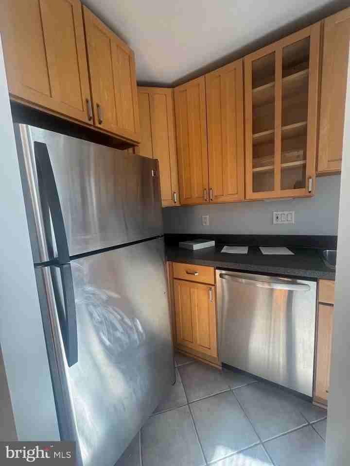 2801 Adams Mill Rd Nw - Photo 4 of 12