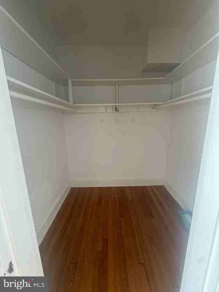 2801 Adams Mill Rd Nw - Photo 6 of 12