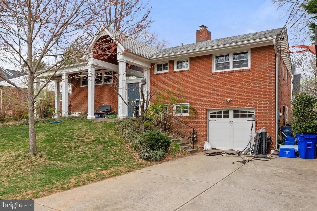 5937 Avon Dr - Photo 2 of 20