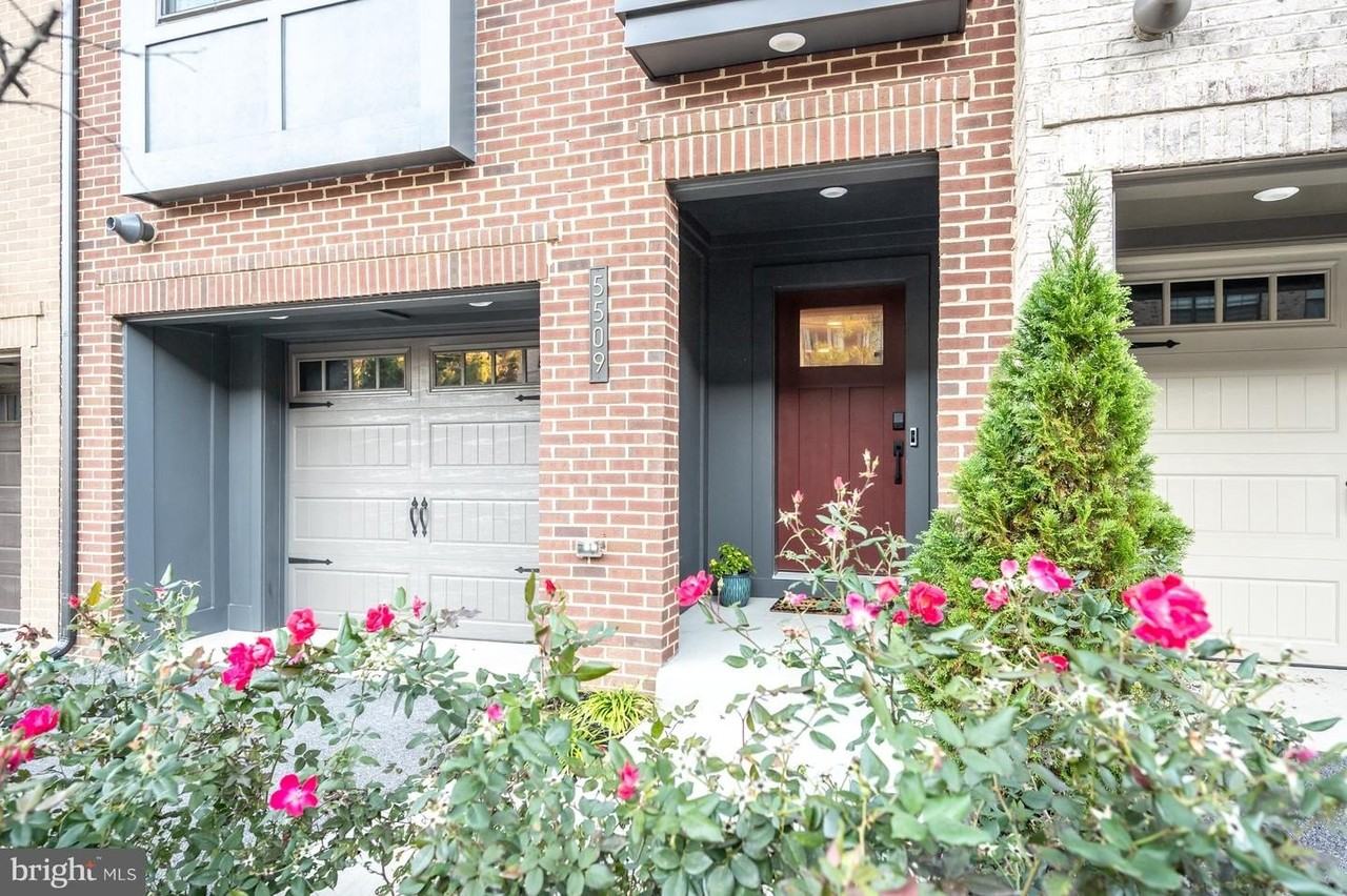 5509 Valmarana Way - Photo 3 of 50