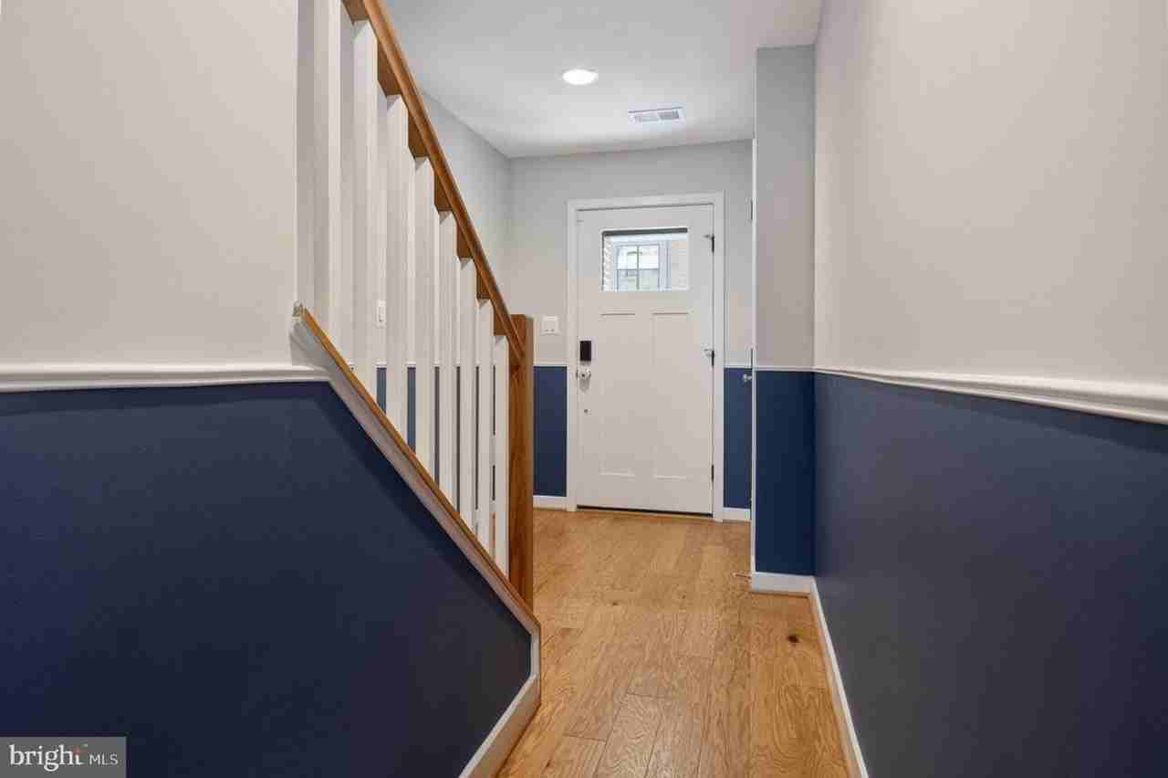 5509 Valmarana Way - Photo 7 of 50