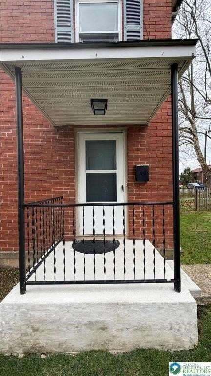 228 Palmer St - Photo 2 of 18