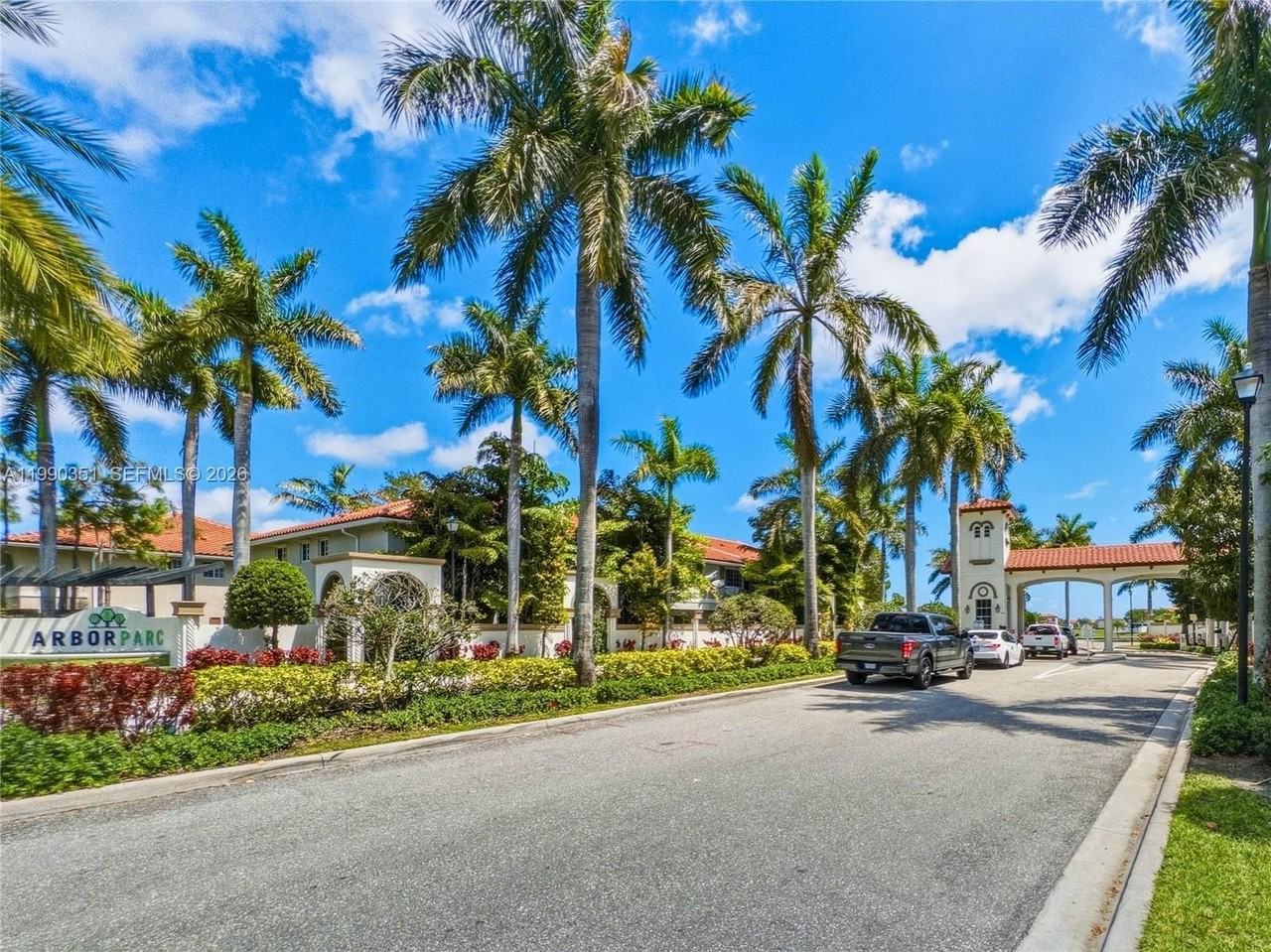 6011 Woods Edge Cir #6011 - Photo 2 of 39