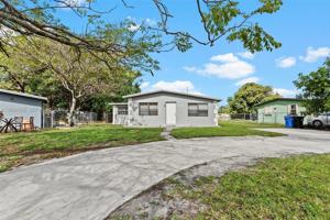 featured image of 1557 Nw 15th Ave #0