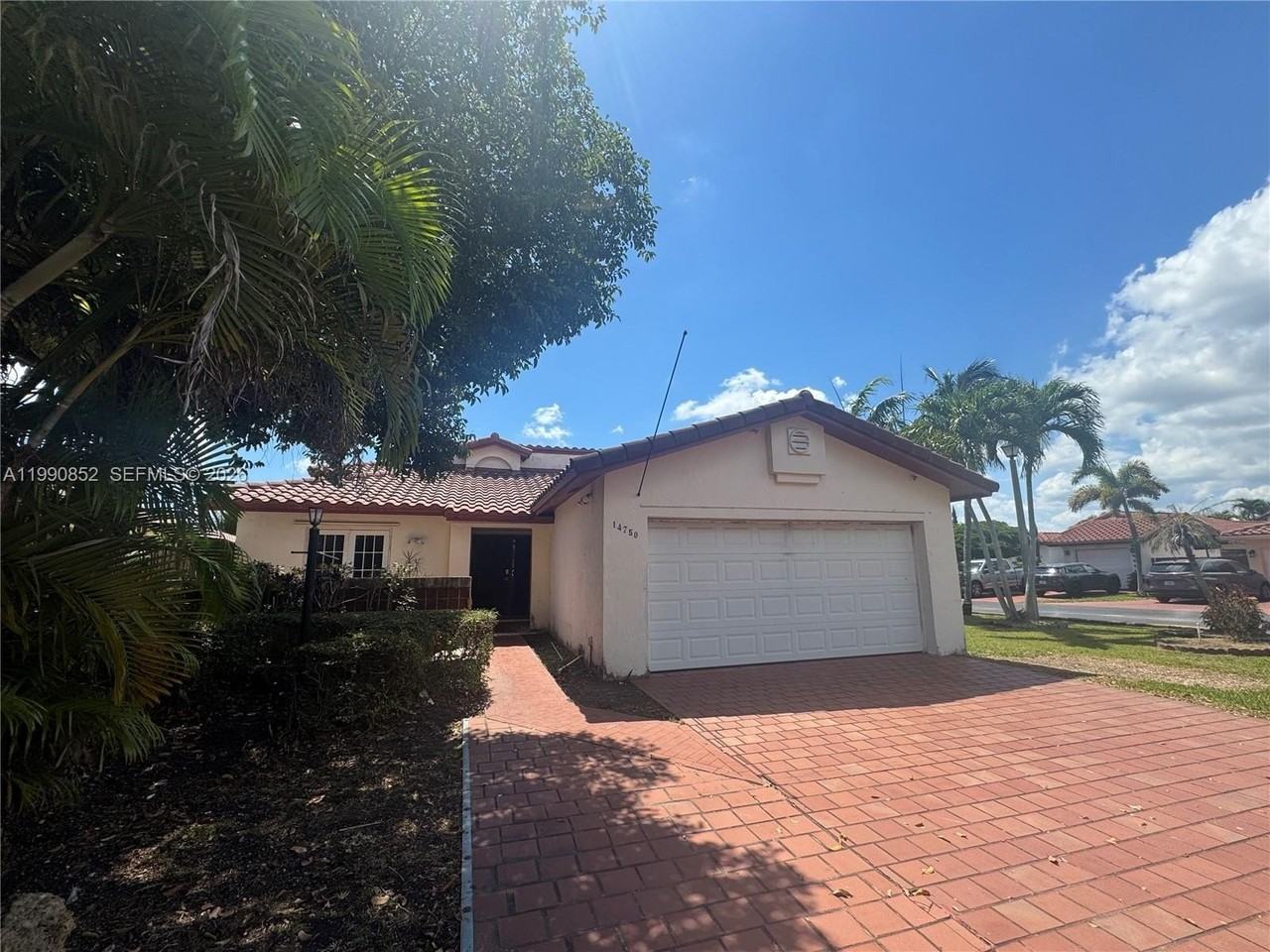 14750 Sw 111th St #1 - Photo 4 of 5