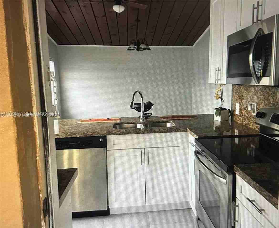 320 Ipswich St #320 - Photo 2 of 9