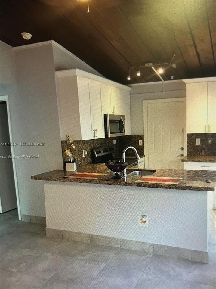 320 Ipswich St #320 - Photo 4 of 9