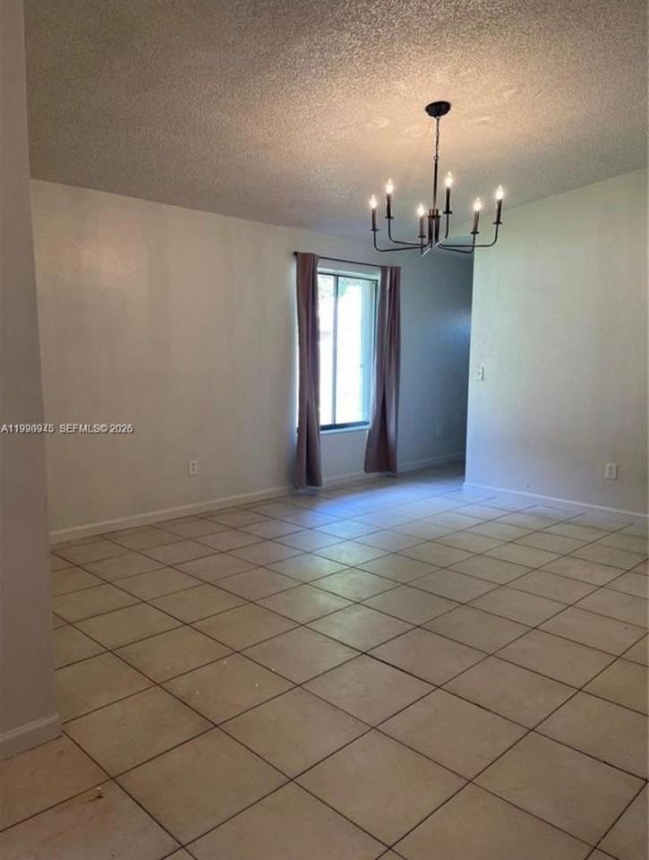 28002 Sw 140th Ct - Photo 3 of 12