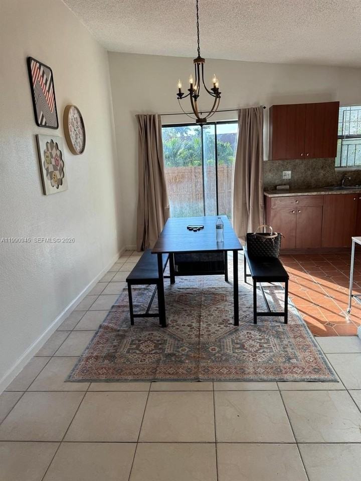 28002 Sw 140th Ct - Photo 5 of 12