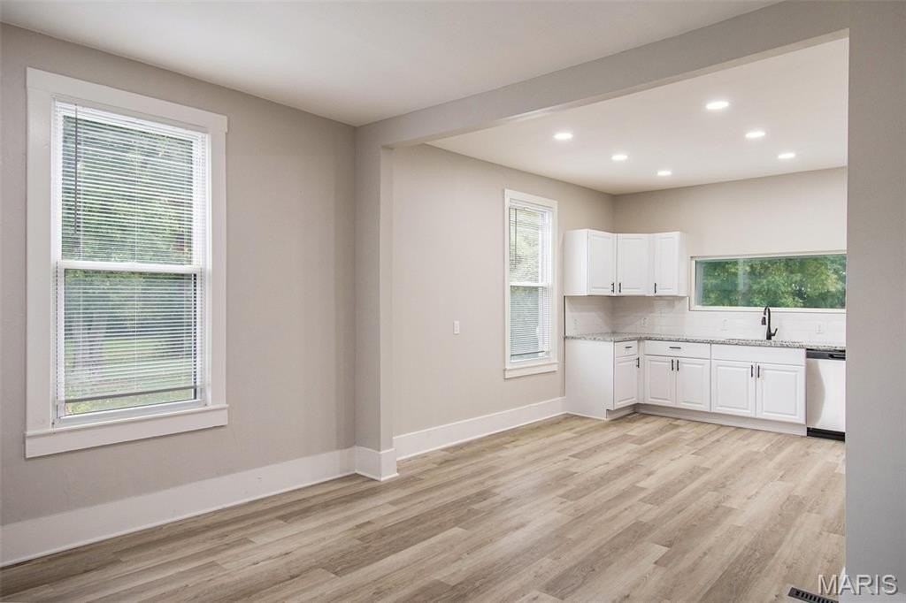 308 Madison Ave - Photo 3 of 13