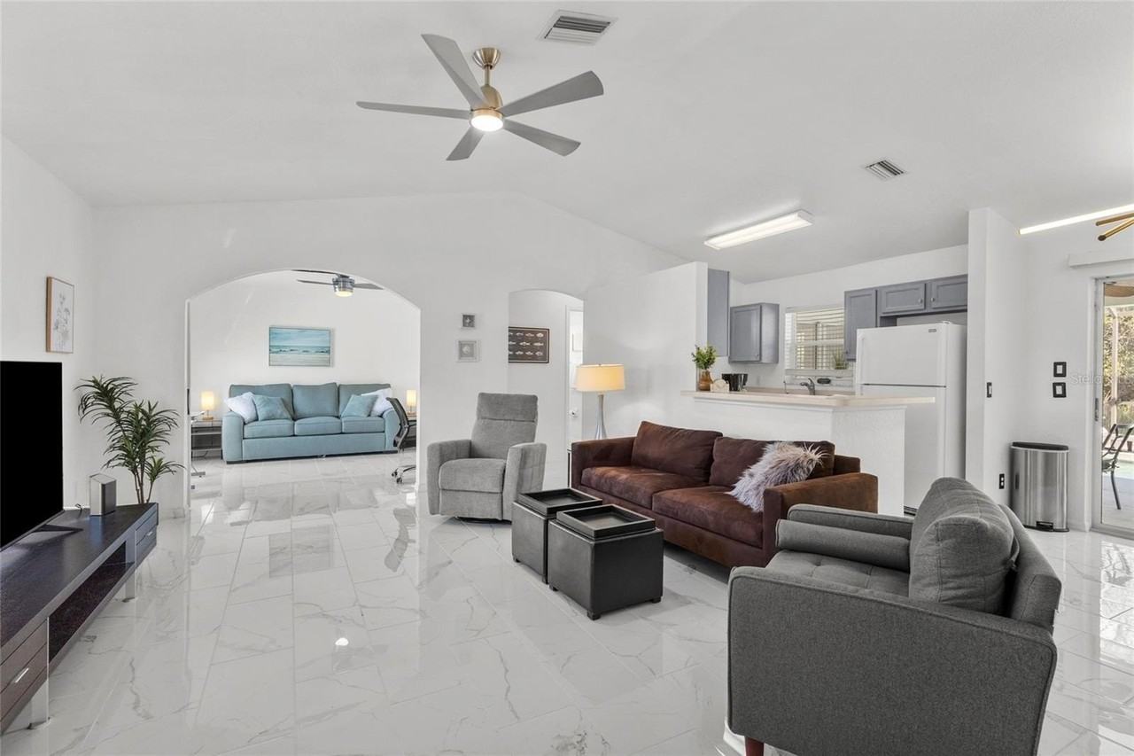 3620 Candia Ave - Photo 4 of 50