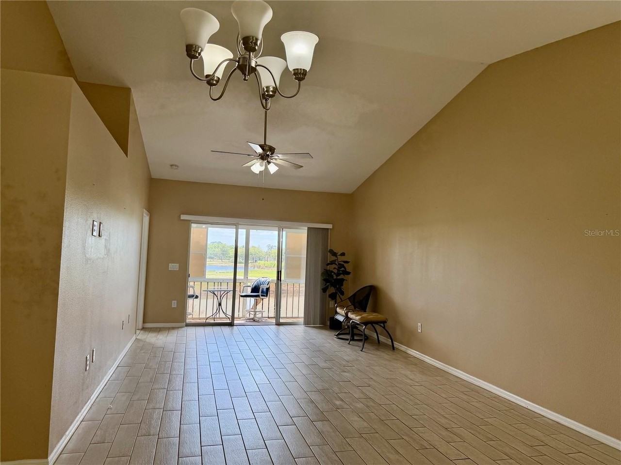 315 Eagle Ridge Dr - Photo 6 of 29