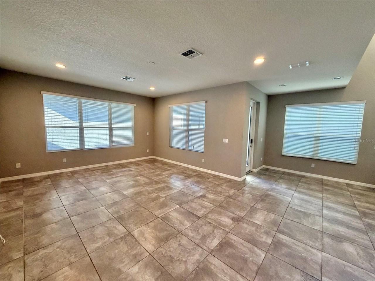 15060 Andrew Aly - Photo 7 of 33