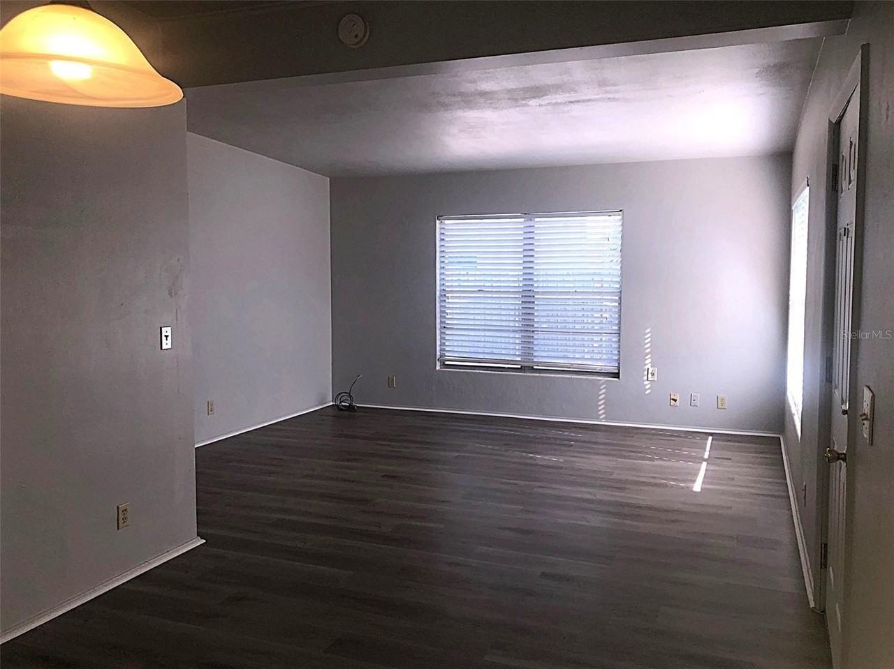 905 Cherokee Cir - Photo 2 of 15