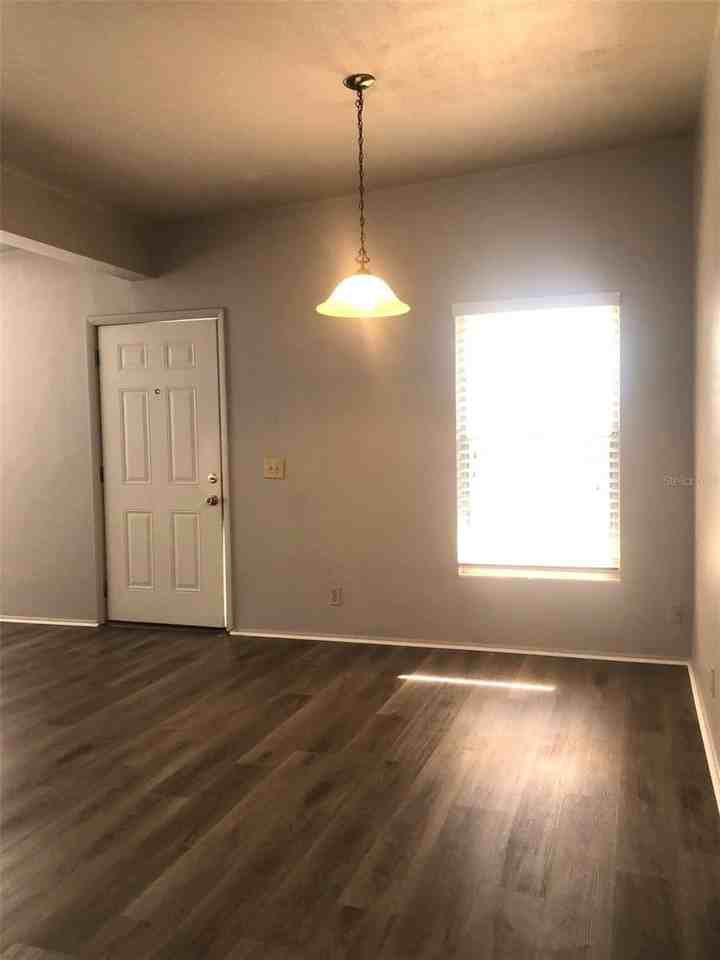 905 Cherokee Cir - Photo 4 of 15