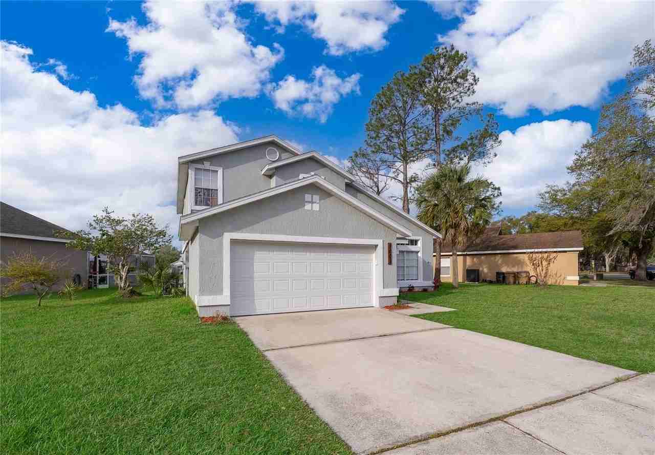 3007 Stillwater Dr - Photo 4 of 35