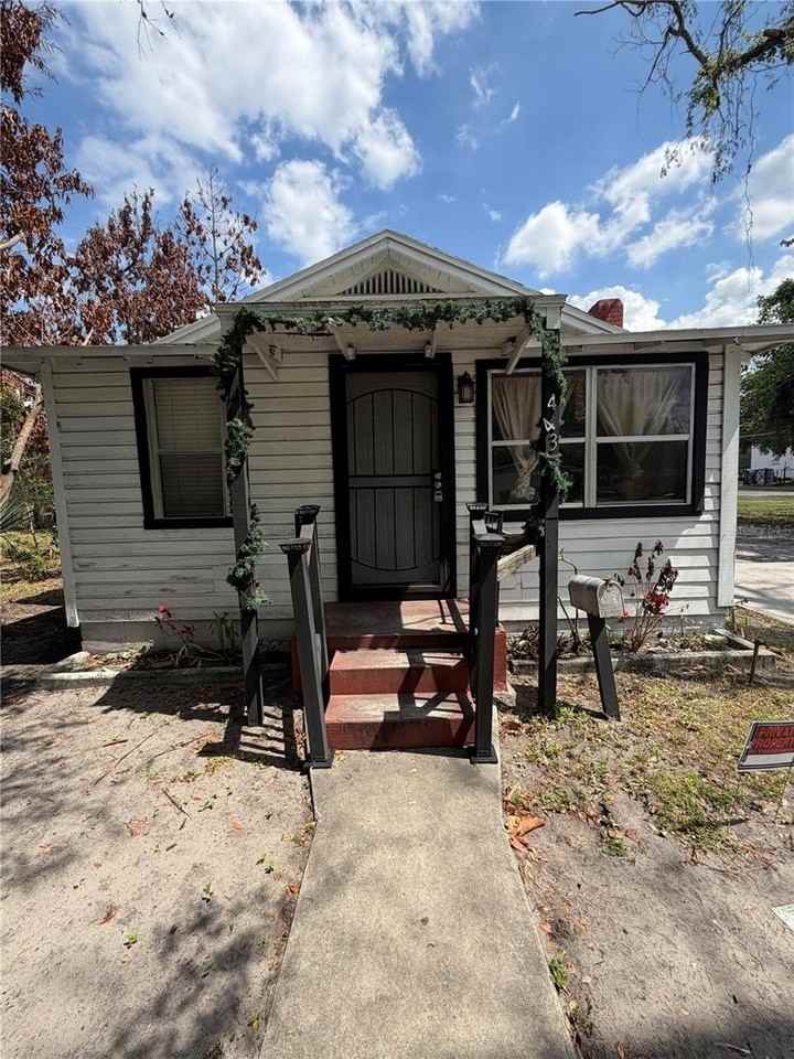 443 Mcfall Ave - Photo 3 of 29