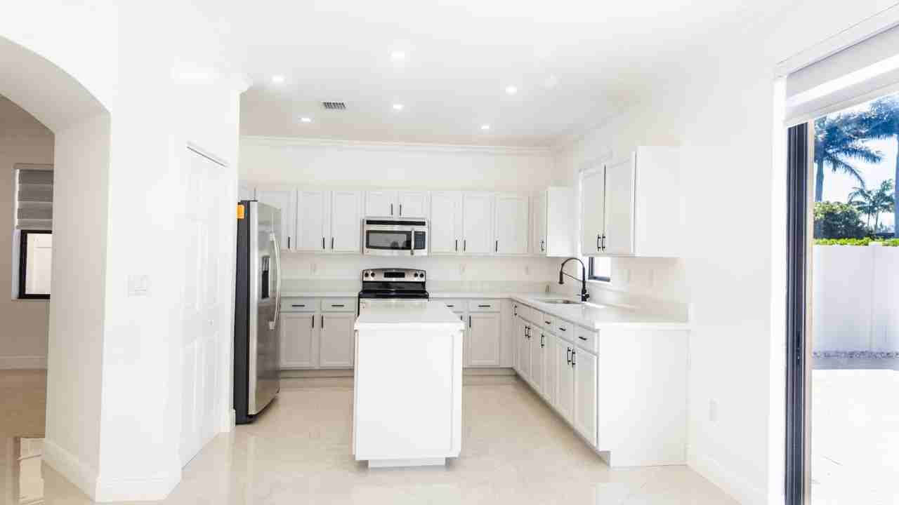 W 88th St - Photo 4 of 8