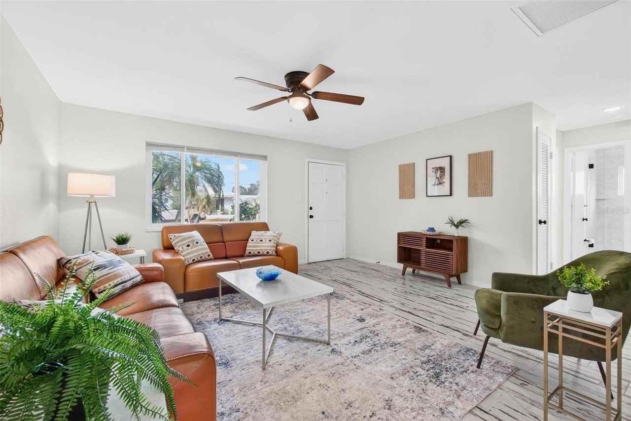 14198 89th Ave - Photo 5 of 32