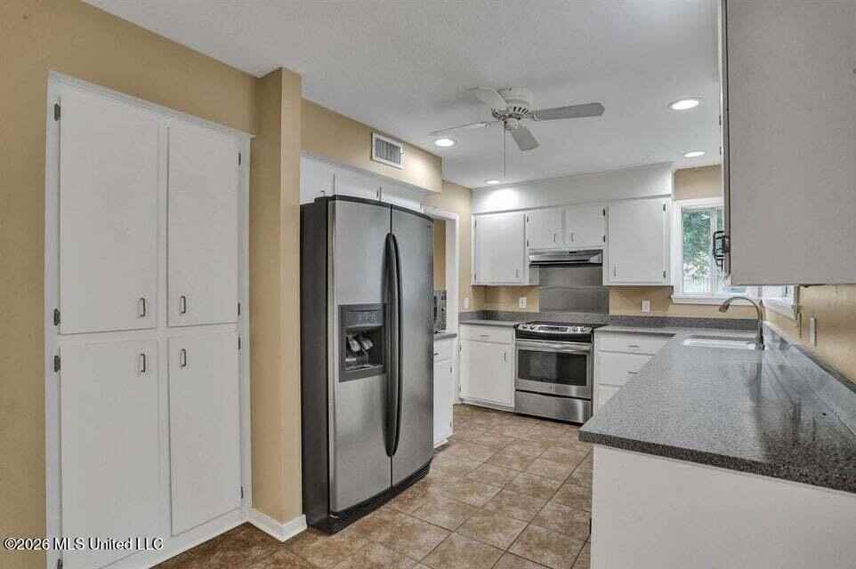 1011 Mcdale Ln - Photo 6 of 19